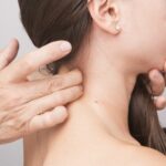 Cara roja y dolor de cabeza