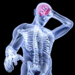 Dolor de cabeza y temblores