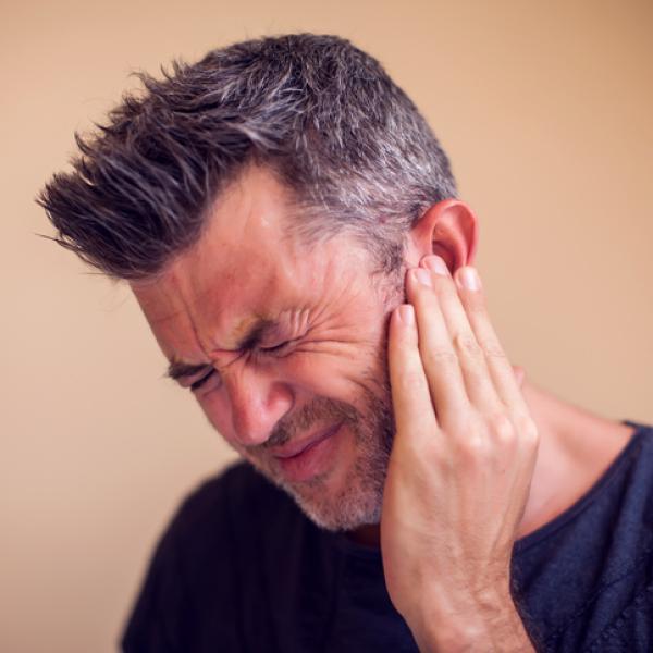 Infeccion de oido dolor de cabeza