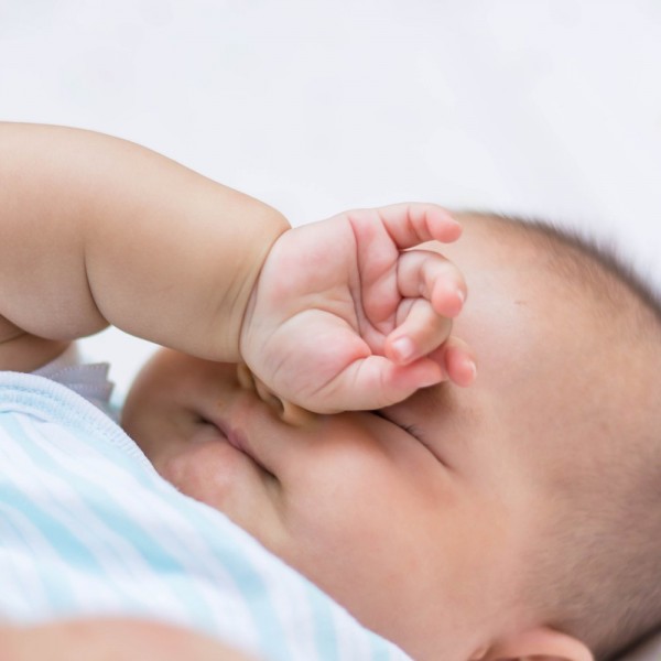 Mioclonias del sueño en bebes de 6 meses