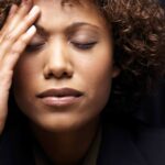 Dolor de cabeza en adolescentes mujeres